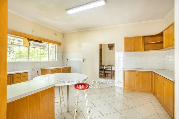 Prime Location - Main Road Frontage (Sole Mandate)