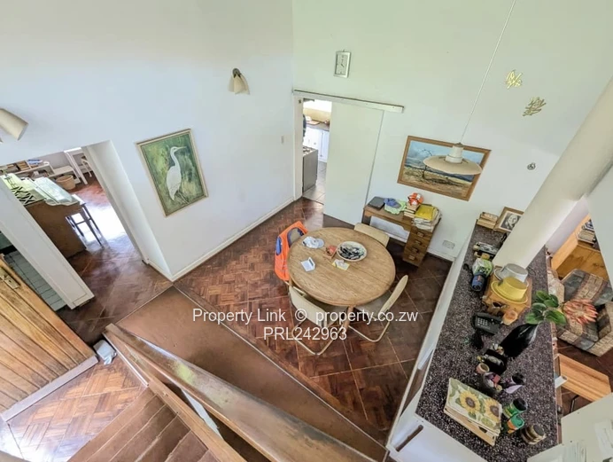 Family Sanctuary On Over An Acre (Sole Mandate)