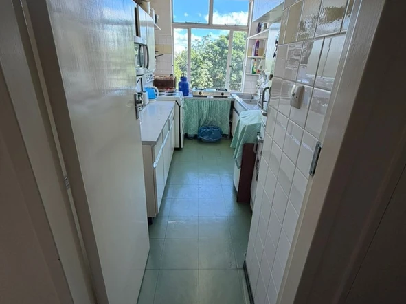 2 Bedroom Flat & Apartment