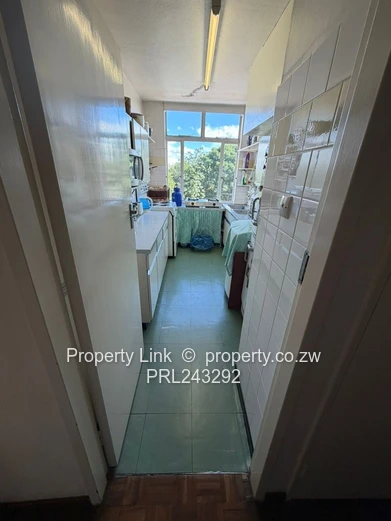 Neat Avenues Apartment In A Well-Managed Complex