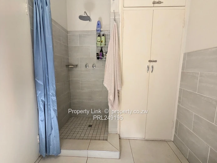 Prime Highlands Unfurnished House Available 1 July