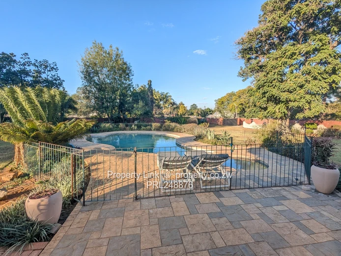 Family Friendly Highlands Home - Available 1 August