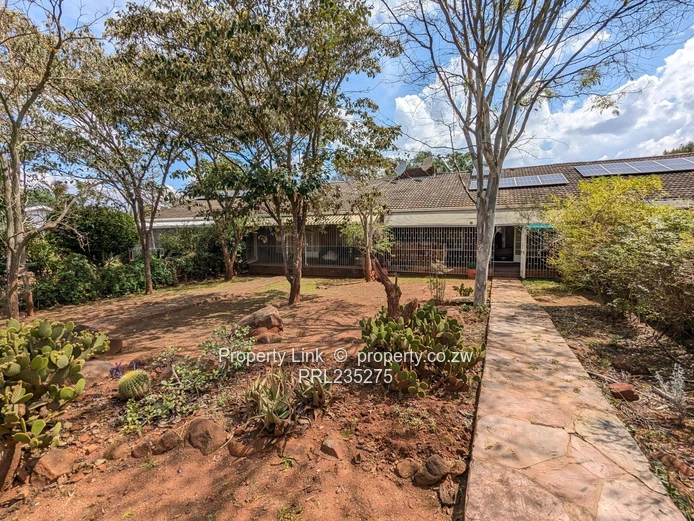 2-bed, 1-bath Garden Flat In Greystone Park